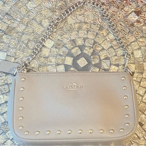 Coach Gray Wristlet/Clutch with silver rivets and chain strap - Picture 3 of 8